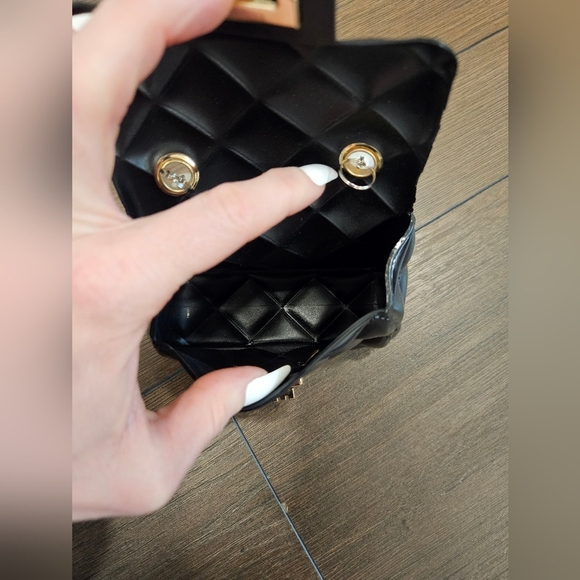 ⚡️Mini Black Quilted Jelly Handbag with Pearl Handle + Crossbody Chain - Picture 4 of 11